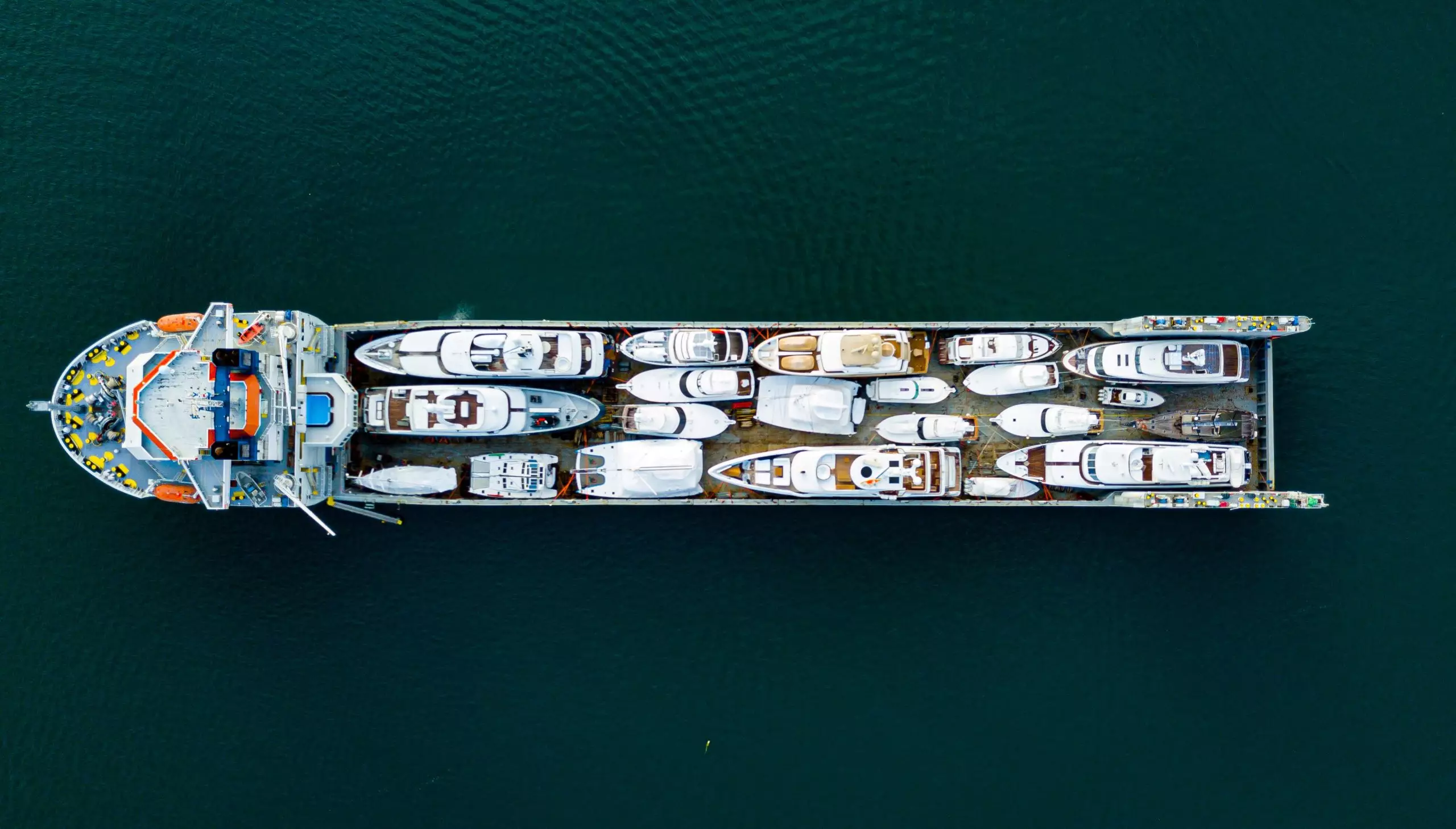 yacht transport services